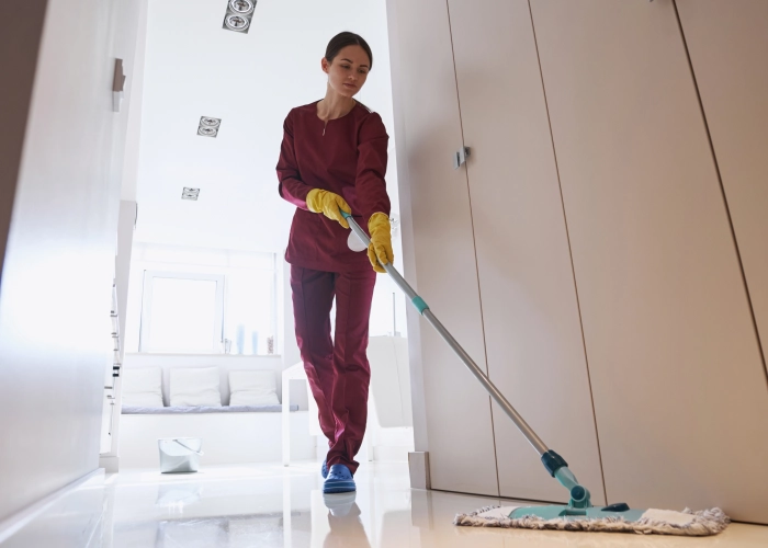 Pulizia delle parti comuni degli edifici a Torre Annunziata 80058